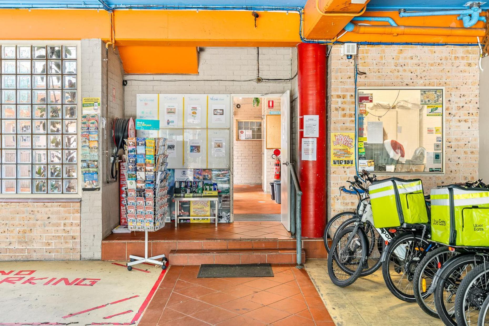 Newtown Backpackers Hostel Sydney Exterior photo